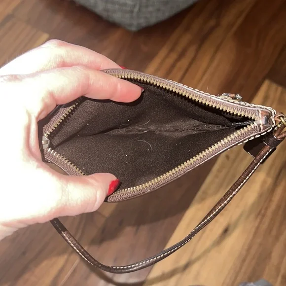 Coach Wristlet - Picture 3 of 4